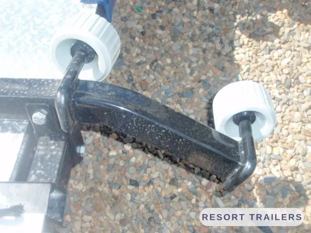 Checker-plate deck edge and mudguard — built by Resort Trailers