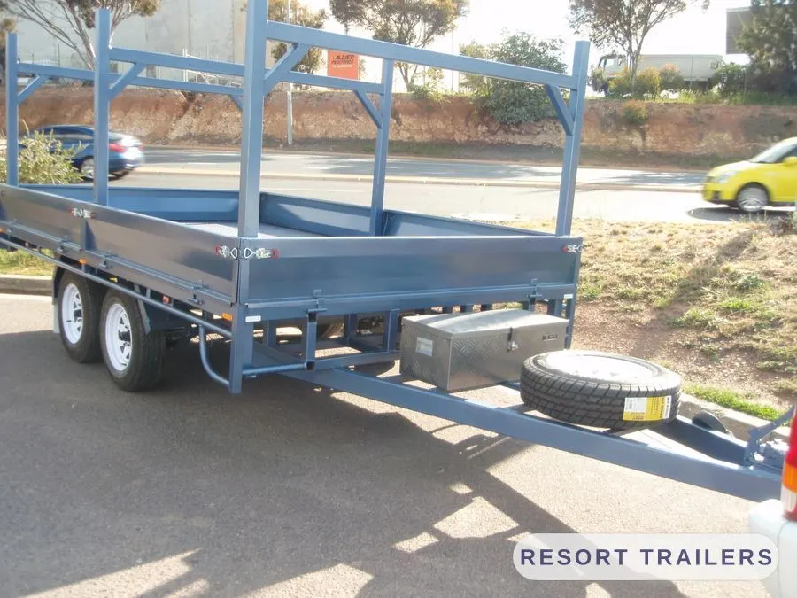 Table top with removable load racks — built by Resort Trailers